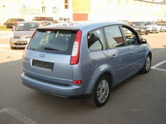 2005 Ford Focus Pictures