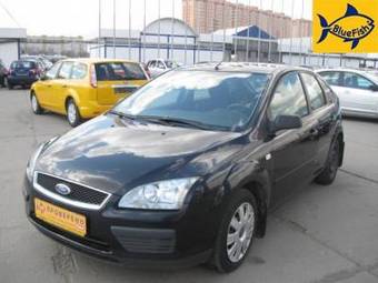 2005 Ford Focus Images