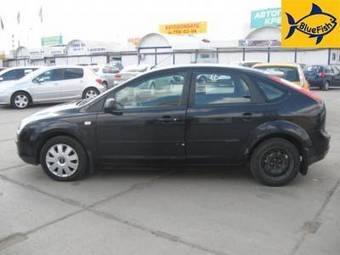 2005 Ford Focus Pics