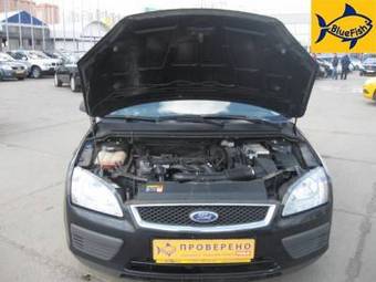 2005 Ford Focus Photos