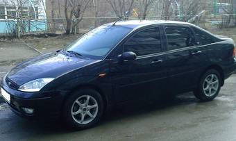 2005 Ford Focus Photos