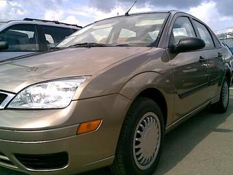 2005 Ford Focus Pictures