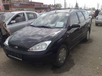 2005 Ford Focus Photos