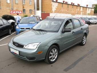 2005 Ford Focus Pictures