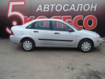 2005 Ford Focus Pictures