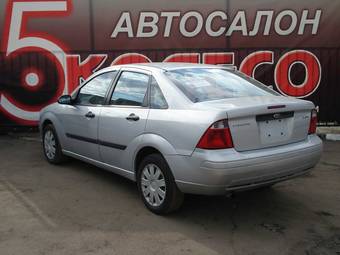 2005 Ford Focus Pics