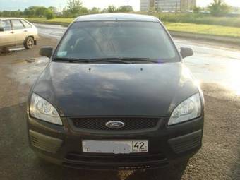 2005 Ford Focus Pictures