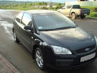 2005 Ford Focus Pictures