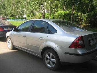 2005 Ford Focus Pictures
