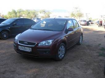 2005 Ford Focus Pictures