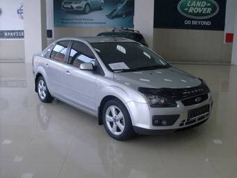 2005 Ford Focus Pictures
