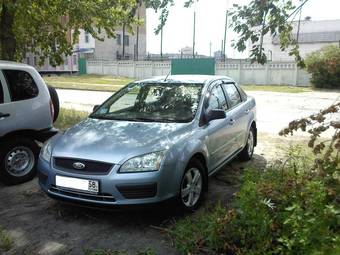 2005 Ford Focus Pictures