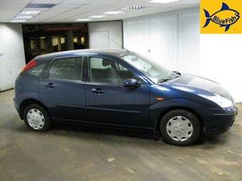 2005 Ford Focus Photos