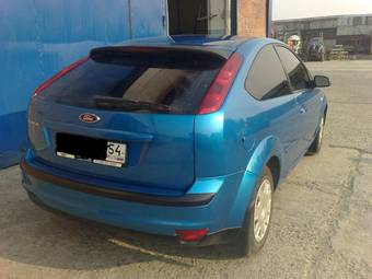 2005 Ford Focus Pictures