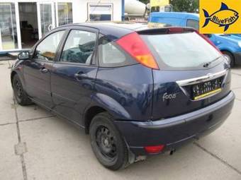 2005 Ford Focus Photos