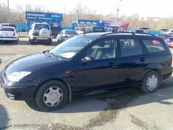 2005 Ford Focus Photos