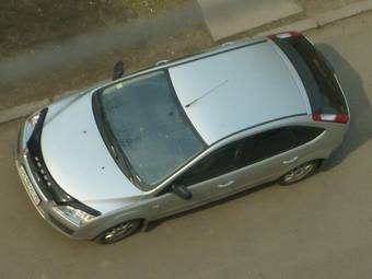 2005 Ford Focus Photos