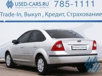 2005 Ford Focus Pictures