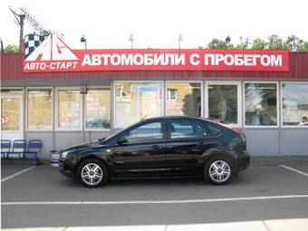 2005 Ford Focus Pictures
