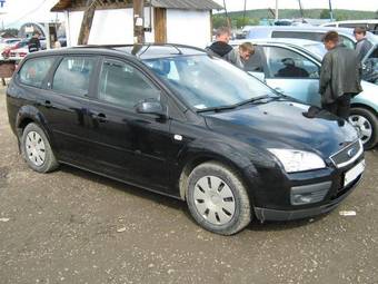 2005 Ford Focus Pictures