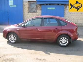 2005 Ford Focus Pictures