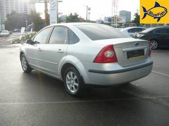 2005 Ford Focus Pictures