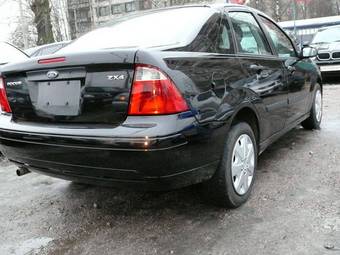 2005 Ford Focus Pictures