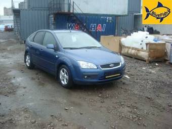 2005 Ford Focus Photos
