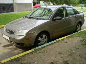 2005 Ford Focus Pictures