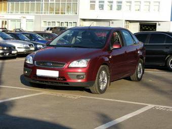 2005 Ford Focus Pictures