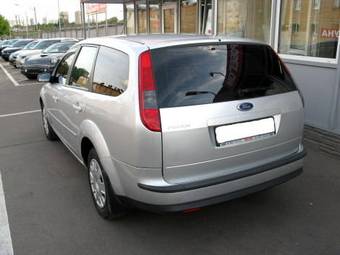 2005 Ford Focus Pictures