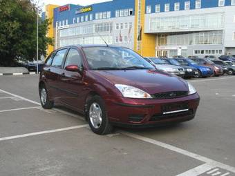2005 Ford Focus Photos