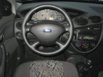 2005 Ford Focus Pictures