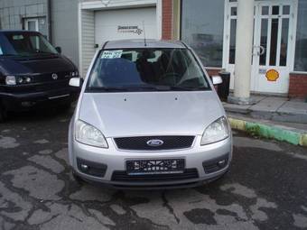2005 Ford Focus Photos