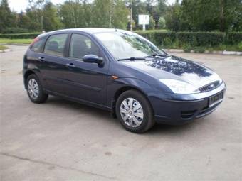 2005 Ford Focus Photos