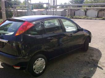 2005 Ford Focus Pictures