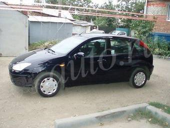 2005 Ford Focus Photos