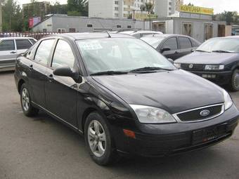 2005 Ford Focus Pictures