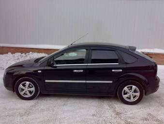 2006 Ford Focus Photos