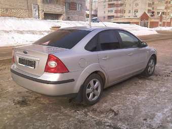 2006 Ford Focus Photos