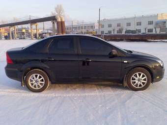 2006 Ford Focus Photos