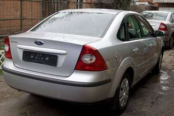2006 Ford Focus Photos