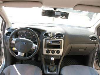2006 Ford Focus Images