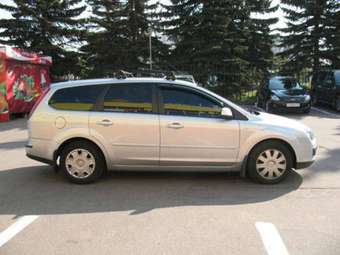 2006 Ford Focus Photos