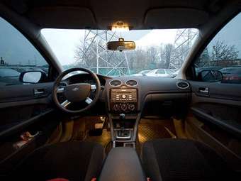 2006 Ford Focus Images