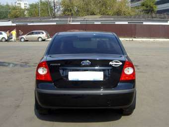 2006 Ford Focus Photos