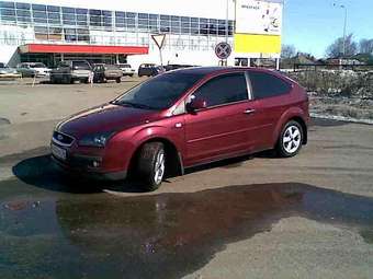 2006 Ford Focus Photos