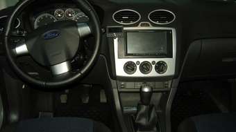 2006 Ford Focus Images