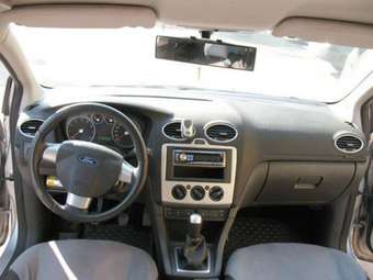 2006 Ford Focus Pictures