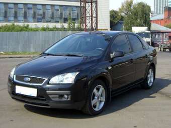 2006 Ford Focus Photos